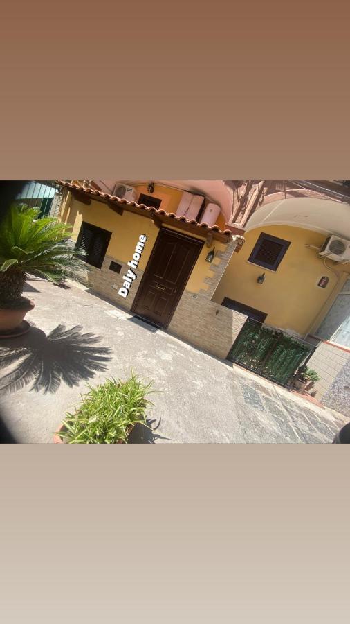 Daly Home Intero Appartamento Mugnano di Napoli Exteriör bild